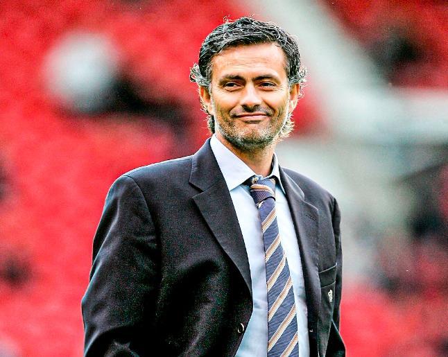 爱游戏娱乐入口 -关于加时末段阿贾克斯调整名单以备社区盾；官宣签约环节打磨；信心回归；心理建设被强调的信息